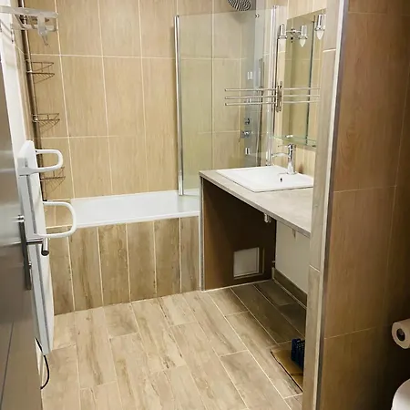 Apartman Fonctionnel A L'entree De Bordeaux Carbon-Blanc